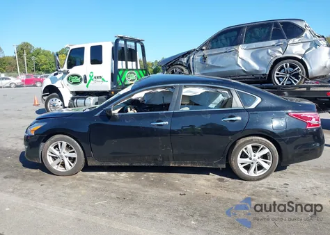 2013 Nissan Altima 2.5 Sv z USA, uszkodzony, nr VIN 1N4AL3AP9DC159635